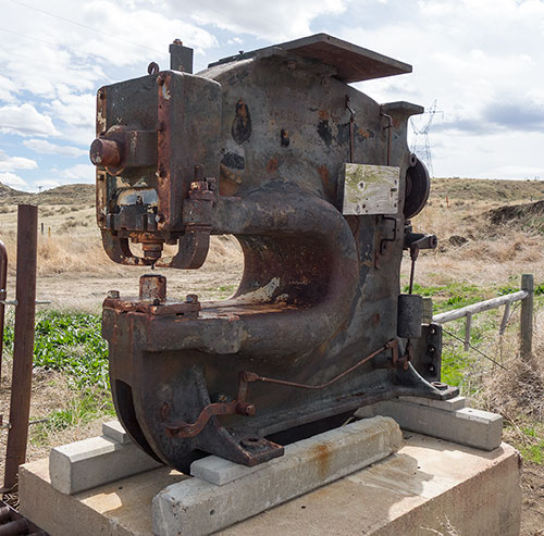 An antique machine press